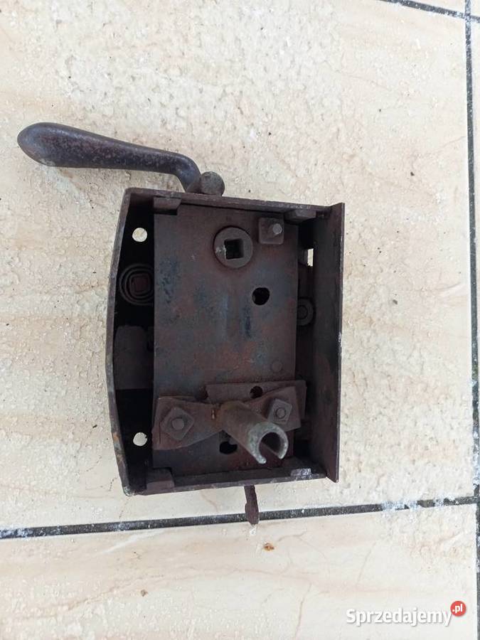 Zamek drzwi drewnianych stary Zgierz