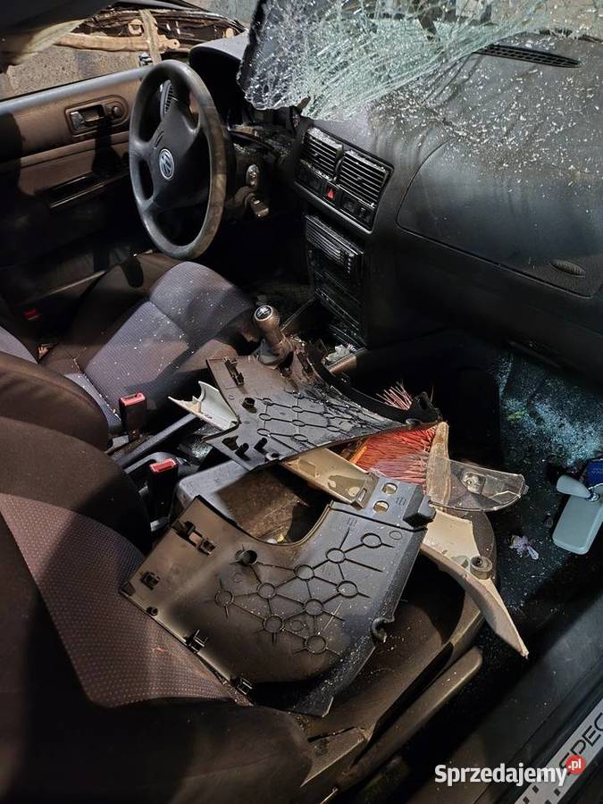 Spszetam golf 4 16 16v na części osobowe Grabów nad Pilicą