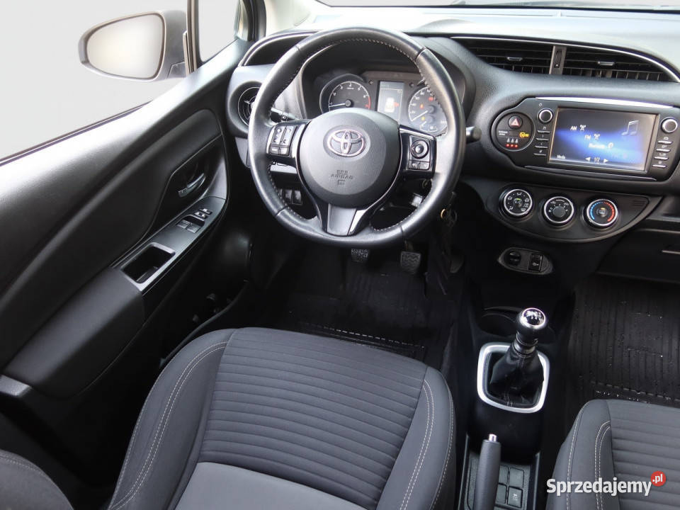 Toyota Yaris 15 Dual VVTi kamera cofania łódzkie Łódź