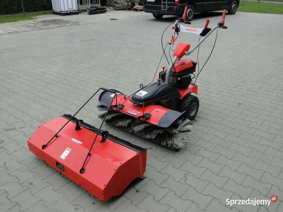Szczotka Zamiatarka spalinowa HECHT HAKO 8101