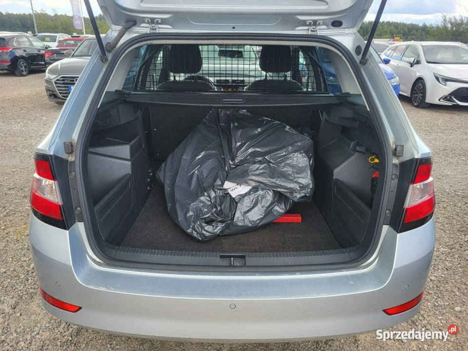 koda Fabia III 2014 srebrny Komorniki