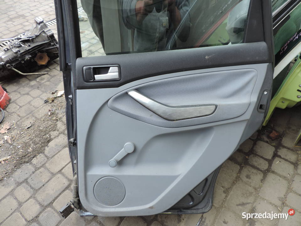 DRZWI PRAWY TYŁ TYLNE FORD FOCUS C MK1 FL KOLOR osobowe Nowy Sącz