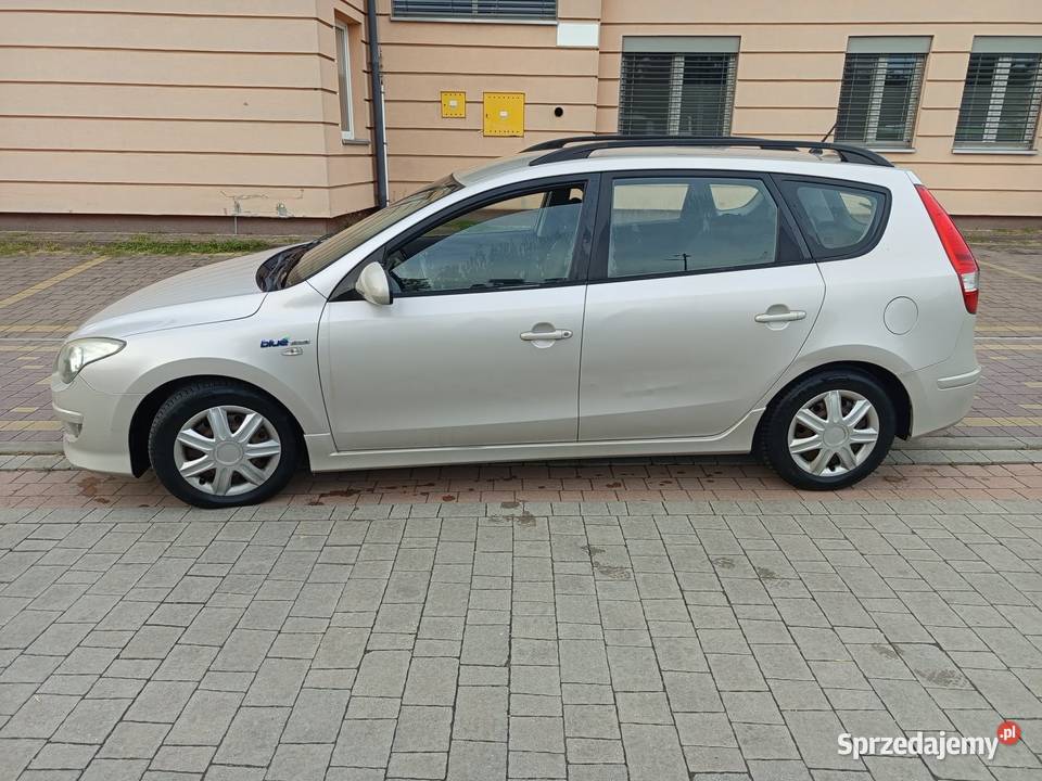Hyundai i30 2010 16 Crdi 295412km Passat