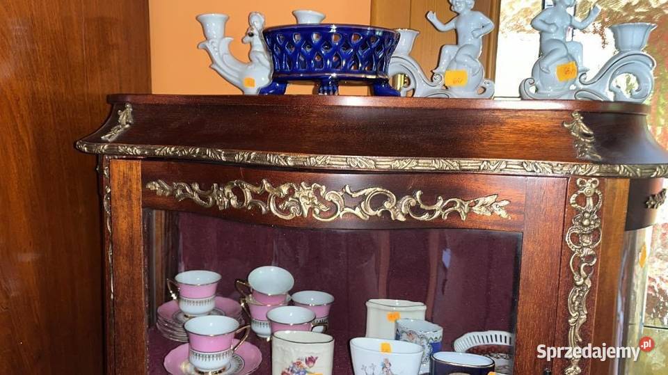 Serwantka Witrynka na porcelanę Figurki Cacuszka pomorskie Gdańsk