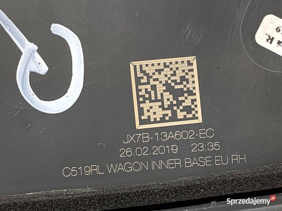 LAMPA TYŁ PRAWA WEWNĘTRZNA FORD FOCUS IV