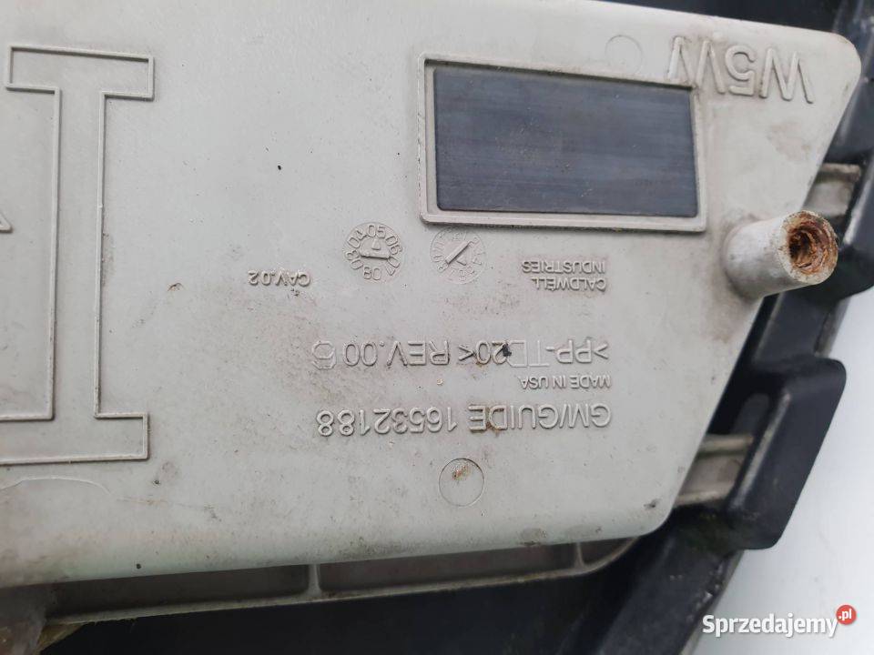 LAMPA PRAWA PRZÓD CADILLAC SEVILLE STS 25754008