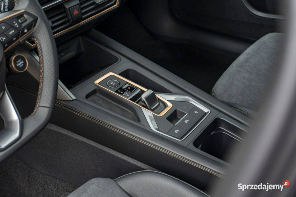 Cupra Leon Sportstourer 20 TSI 204 DSG 4Drive asystent pasa ruchu Leon Sportstourer łódzkie Łódź