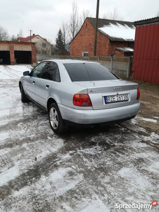 Audi A4 B5 srebrny