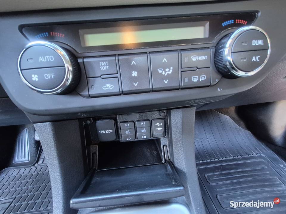 Toyota Corolla 16 VVTi benzyna132 Seria E16 Warszawa