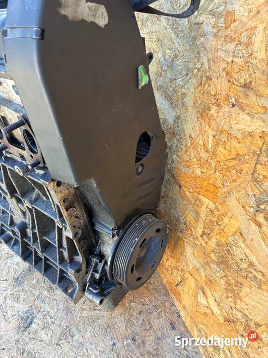 VW GOLF 4 16 AKL 210 PRZEBIEG SILNIK BENZYNA Słowikowo