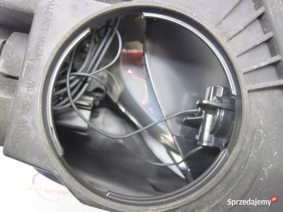 FORD FOCUS MK3 III 13r lampa prawa przód ANGLIK Oświetlenie Kielce