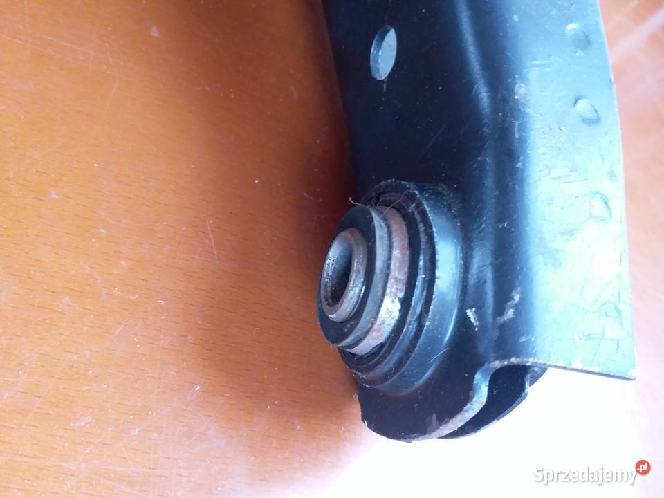 Fiat 126pZ epokiFabrycznie nowy wahacz tył do osobowe Barlinek