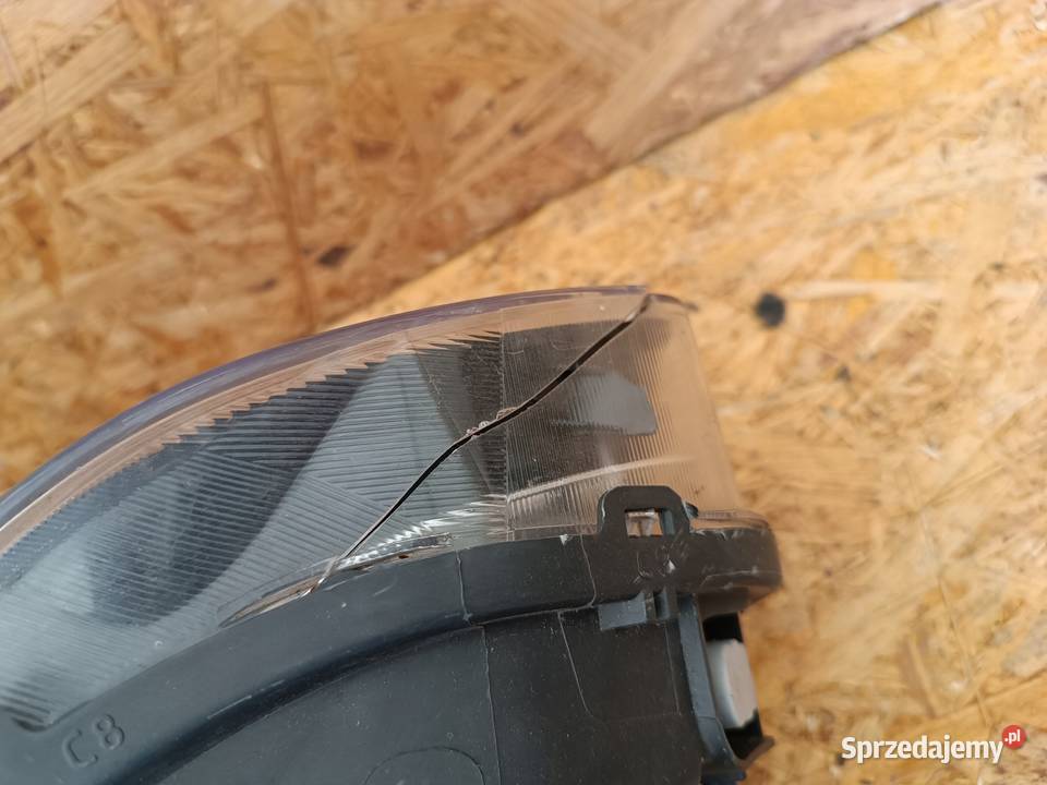 REFLEKTOR LAMPA LEWY PRZÓD EU 31420249 VOLVO Nowy Tomyśl