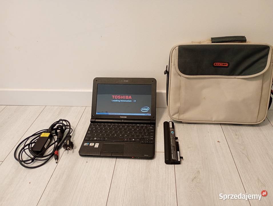 Laptop Toshiba 10 Niedrzwica Duża