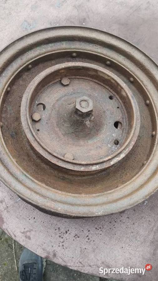 Zabytkowe koło VW Kubelwagen mazowieckie Radom