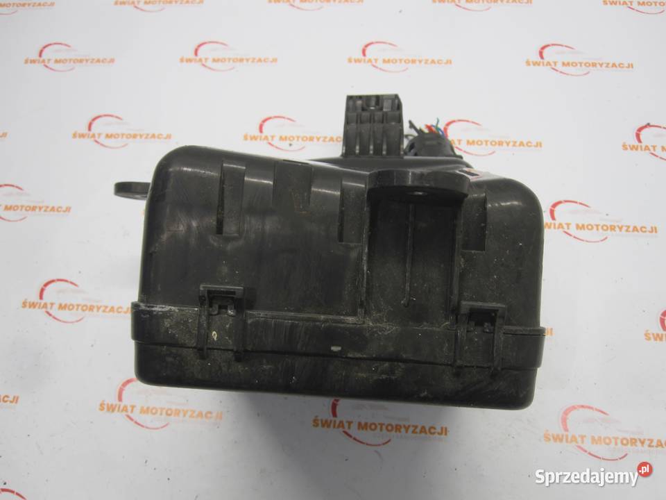 NISSAN LEAF I 11r skrzynka bezpieczników świętokrzyskie