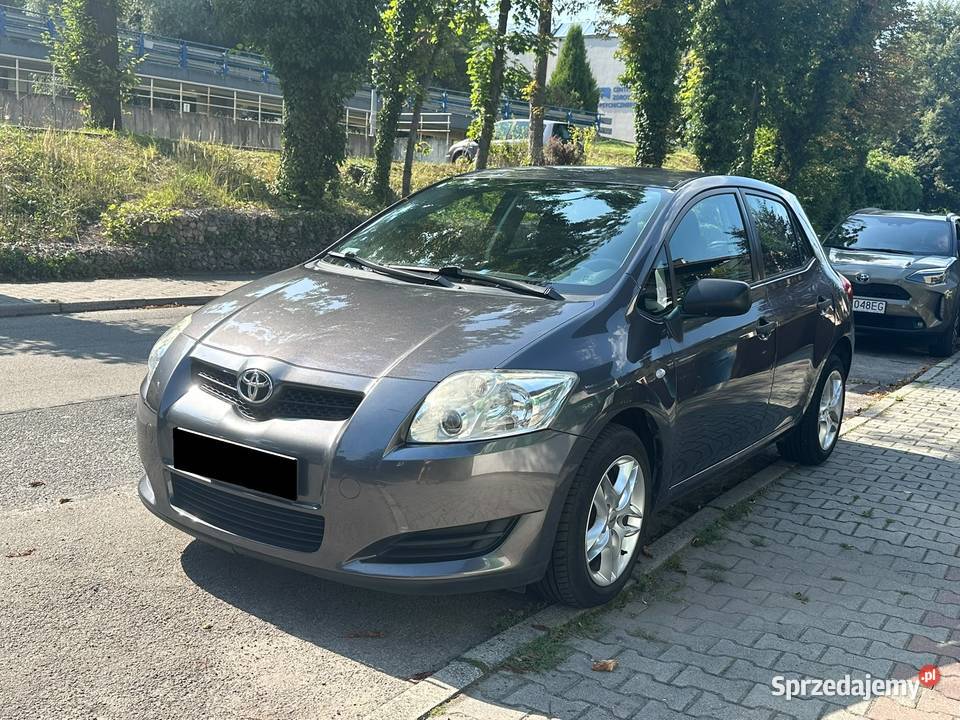 Toyota Auris 16 VVTi benzyna Motoryzacja