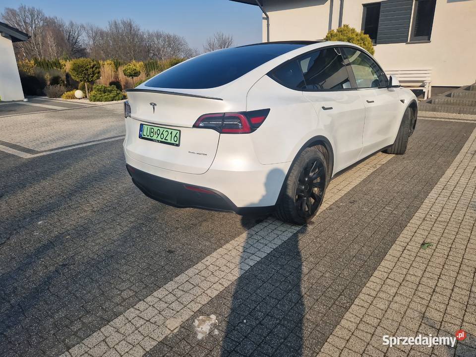 Tesla Y Lublin