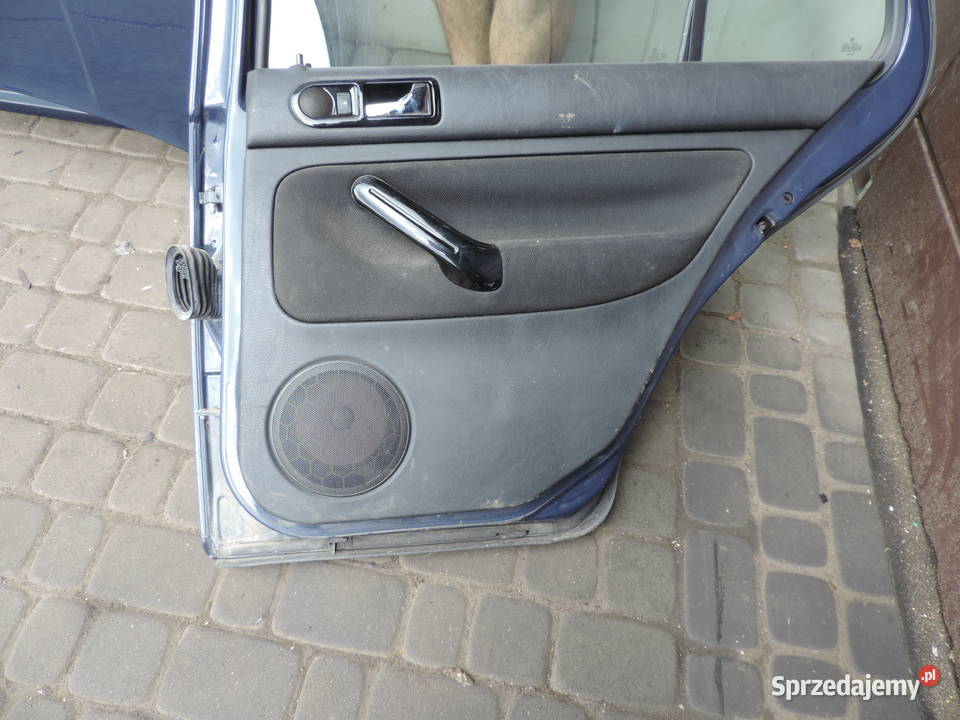 VOLKSWAGEN GOLF 4 IV 5D DRZWI PRAWY TYŁ Nowy Sącz