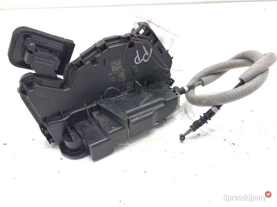 ZAMEK DRZWI PRAWY PRZÓD VW GOLF VIII Hatchback