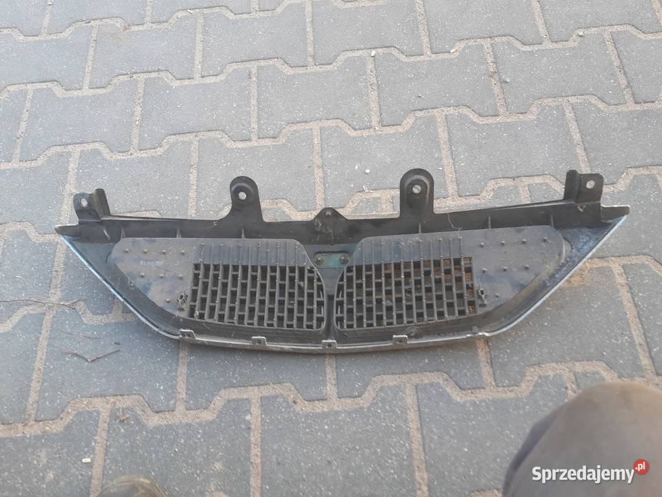 Lancia ypsylon atrapa gril sprzedam