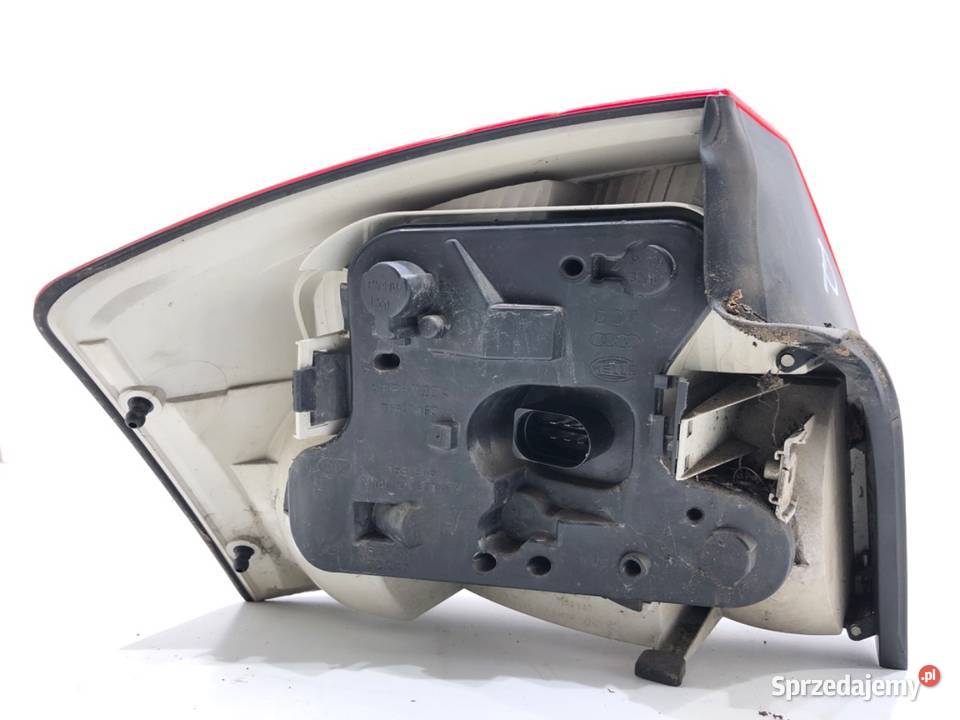 LAMPA PRAWY TYŁ AUDI A4 B6 8E0945096