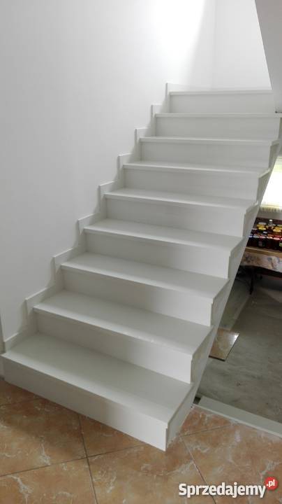 Schody wewnętrzne i zewnętrzne z kamienia Lublin