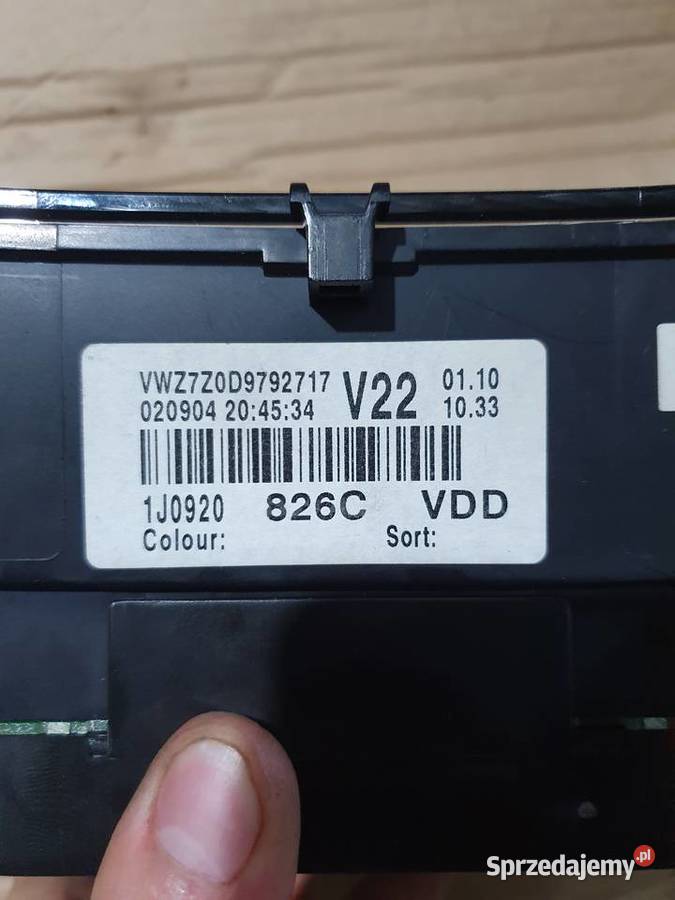 Licznik golf 4 bora 9706r 1J0920826C Układ elektryczny Czermno