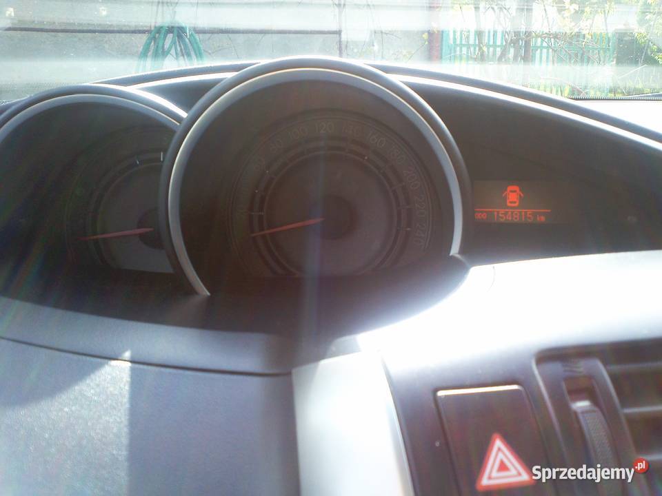 Toyota Verso 16 D4D 2014r srebrny bez wkładu centralny zamek Verso Verso Mielec