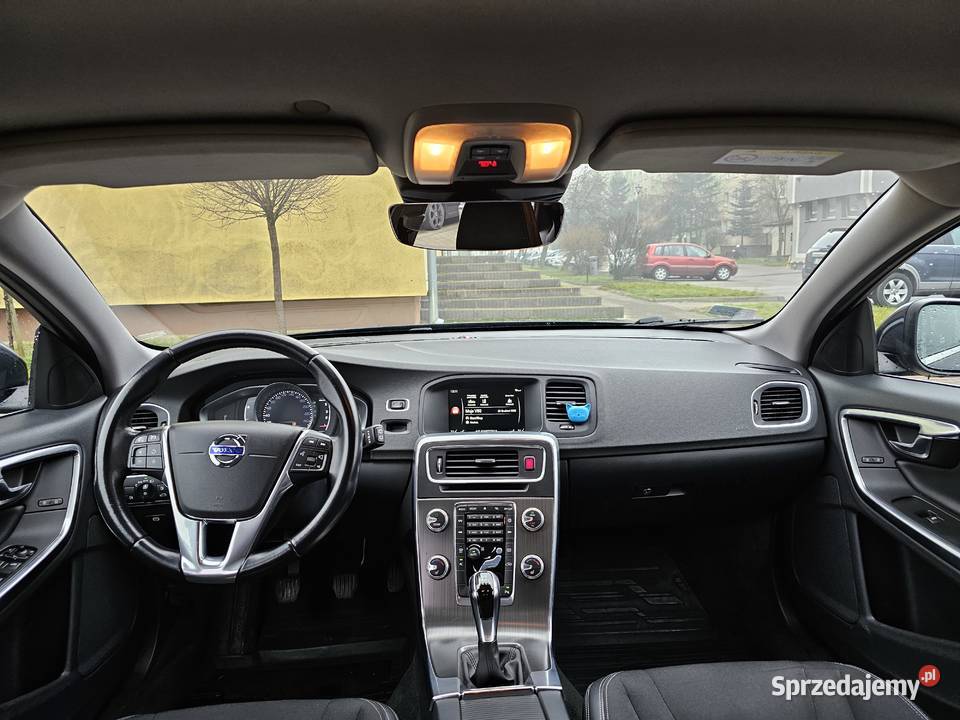 Volvo V60 D4 2016 salon polska Międzyrzec Podlaski