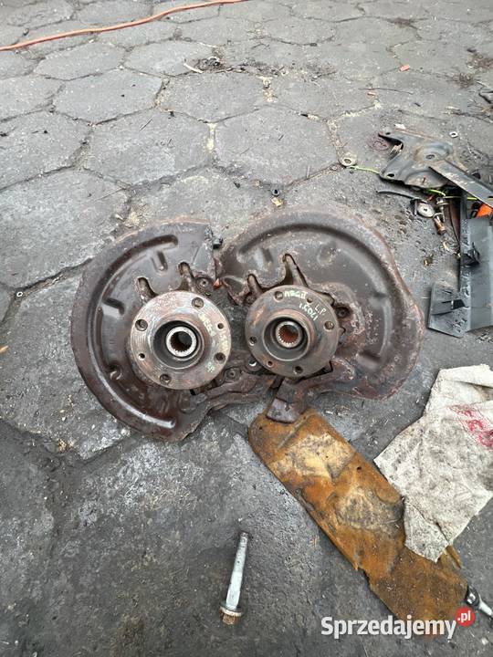 Zwrotnice przód Renault Megane II 15 Dci osobowe Radzyń Podlaski