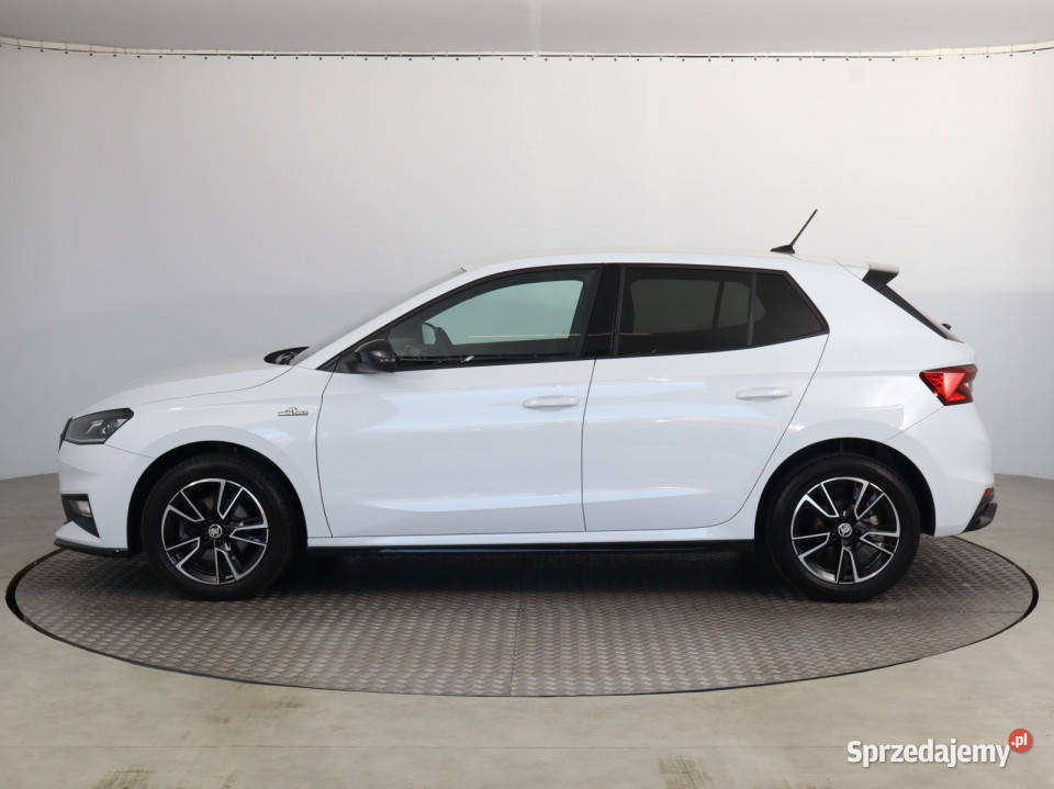 Skoda Fabia 10 TSI światła przeciwmgielne