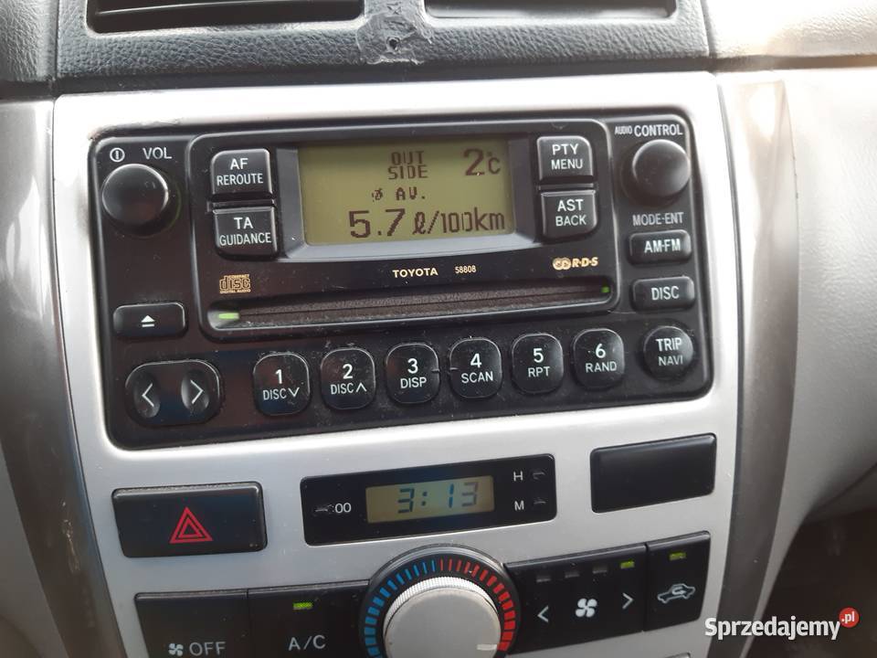 Toyota Avensis Verso 7 osobowa welurowa tapicerka Racibórz