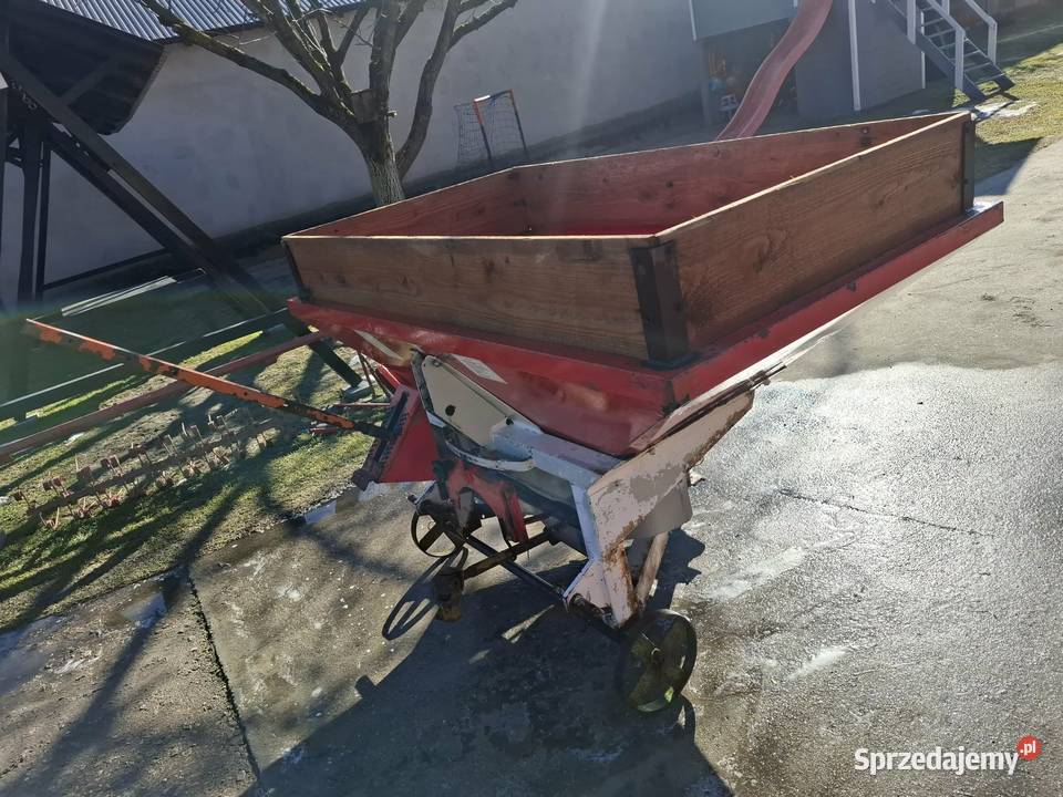 Rozsiewacz Nawozu Diadem 800 l 15 m świętokrzyskie Daleszyce sprzedam