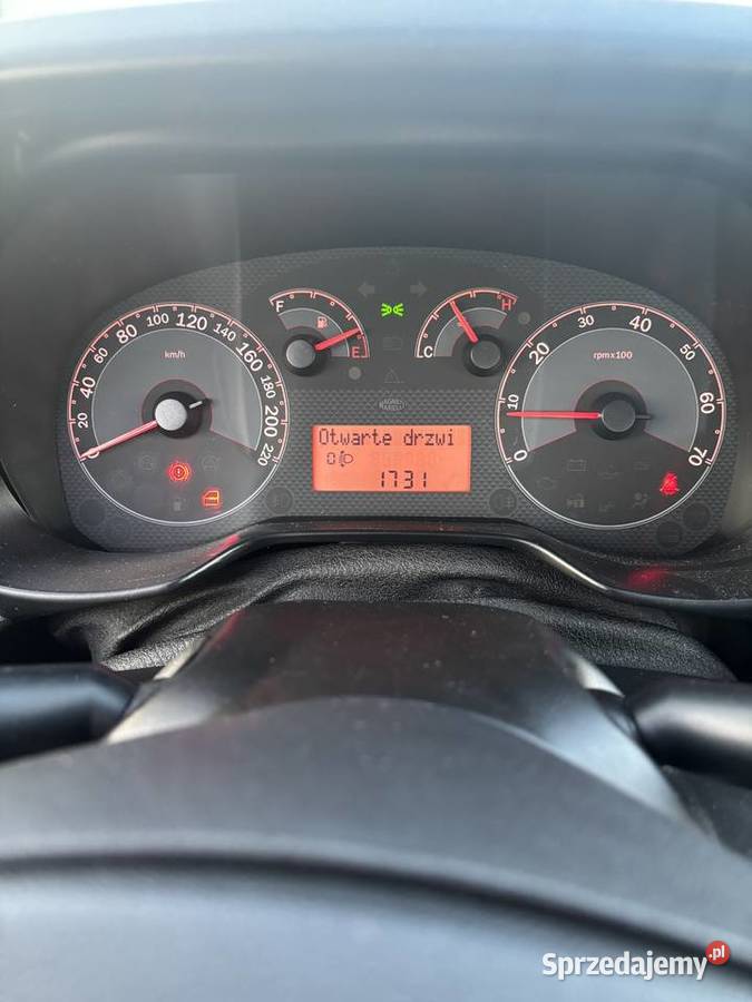 Fiat Linea 14 8V Benzyna 2007 174 OC Przegląd Zarejestrowany w Polsce