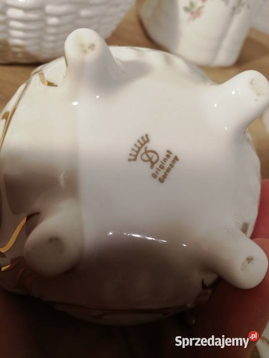 Porcelanowe koszyczki dzbanek puzderko kubek Ropa