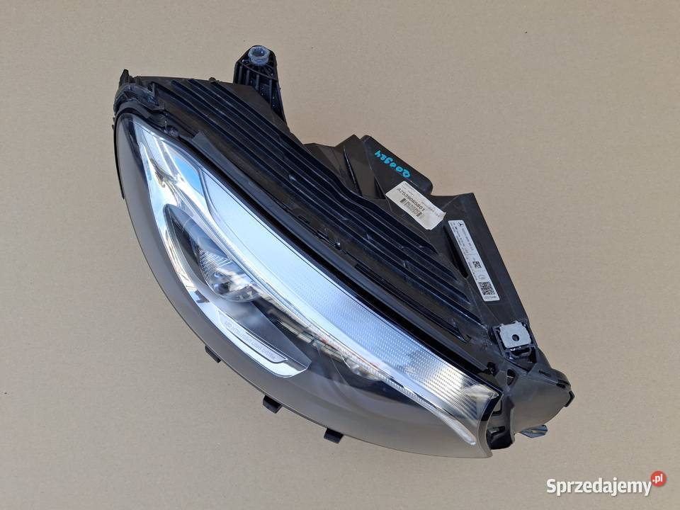 MERCERDES GLC W253 REFLEKTOR PRAWY FULL LED Bieleń