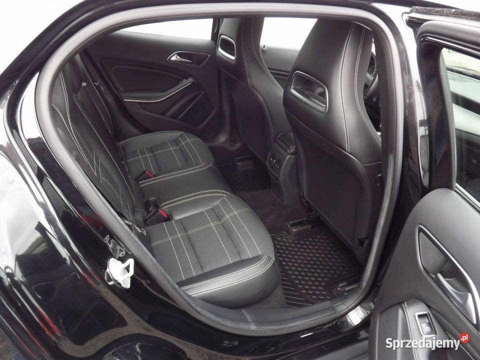 Mercedes GLA 200 elektryczne lusterka