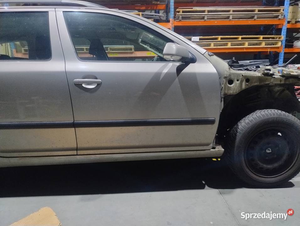 Drzwi Octavia 2 9202 Rok produkcji 2006 Milejowice