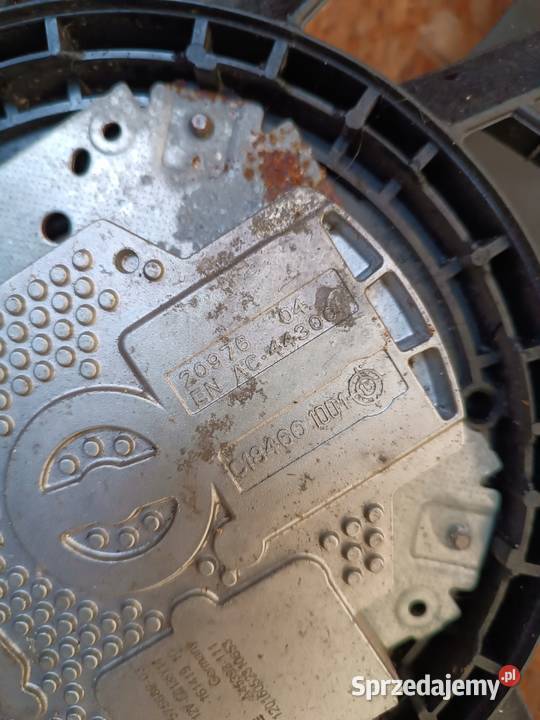 OBUDOWA WENTYLATOR CHŁODNICY BMW 5 F10 F11 7 F01 osobowe wielkopolskie Nowy Tomyśl sprzedam