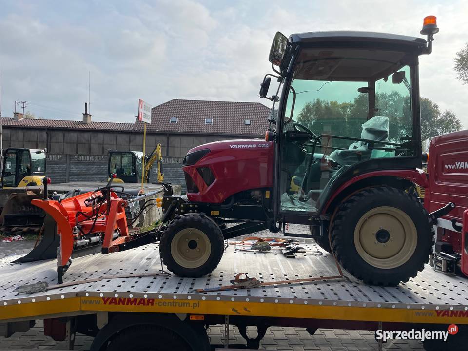 Japoński ciągnik YANMAR SA424 Q 26 4x4 Kabina