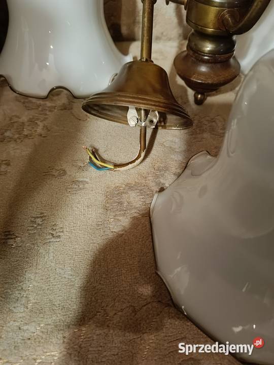 Lampa wisząca z trzema pięknymi kloszami Dom i Ogród sprzedam