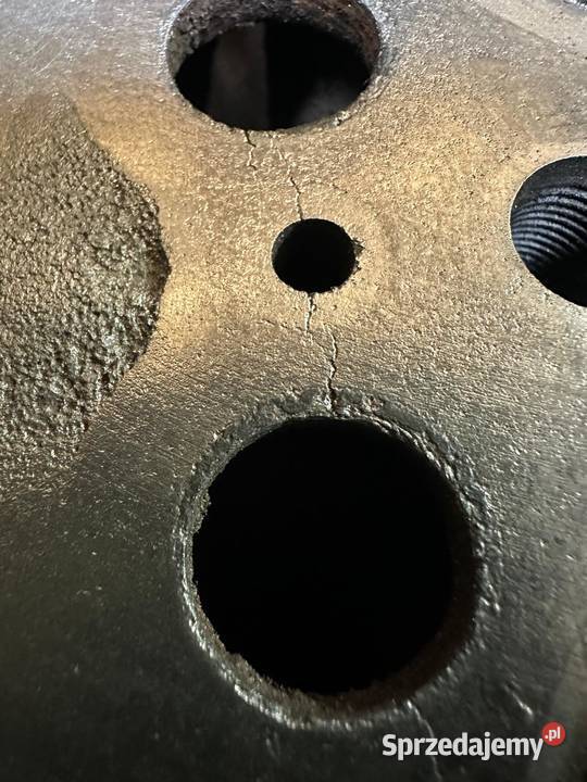 Głowica z zaworami Perkins 4 nieużywana łódzkie Łódź