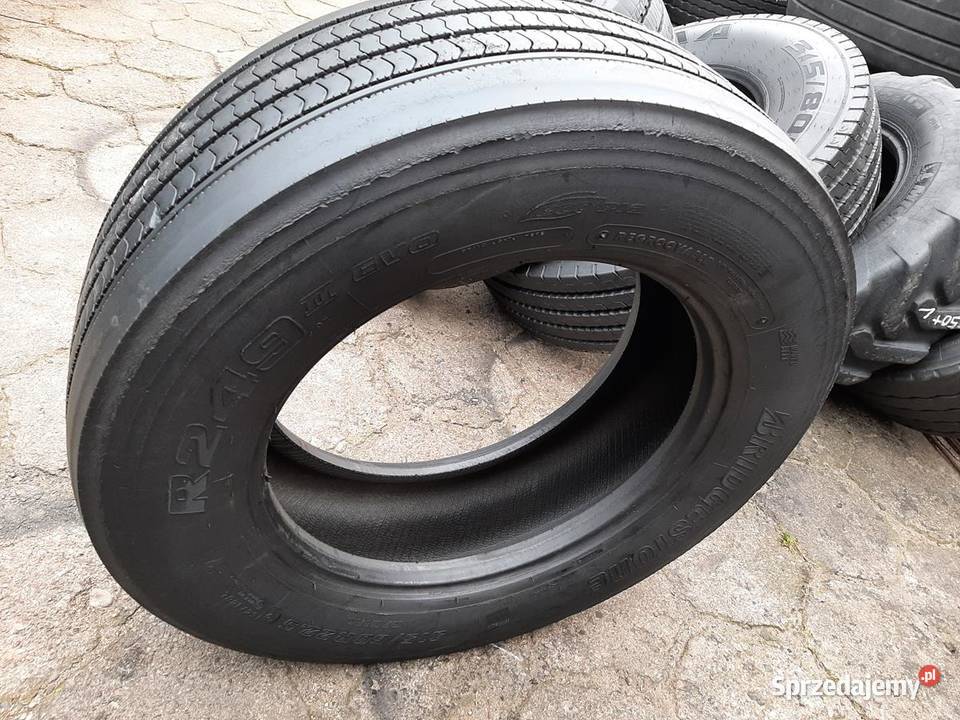 Opona używana ciężarowa 31560R225 BRIDGESTONE Ciężarowe