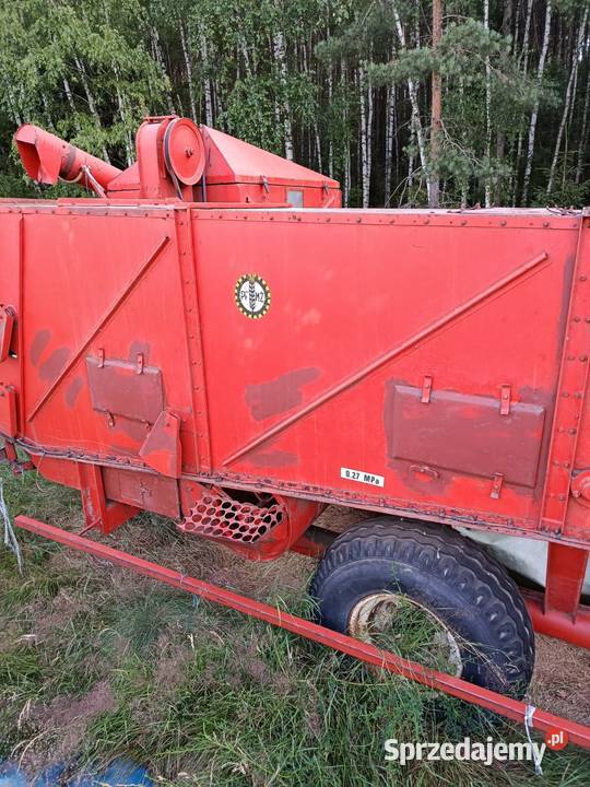 Sprzedam kombajn zbożowy na traktor bizon Zbożowe Konarzyny sprzedam