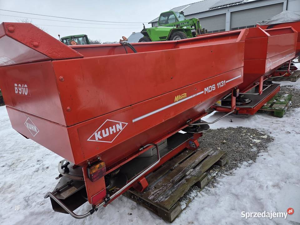 Rozsiewacz KUHN MDS 1131 w Ładnym Stanie Duży Nawożenie Gąsewo