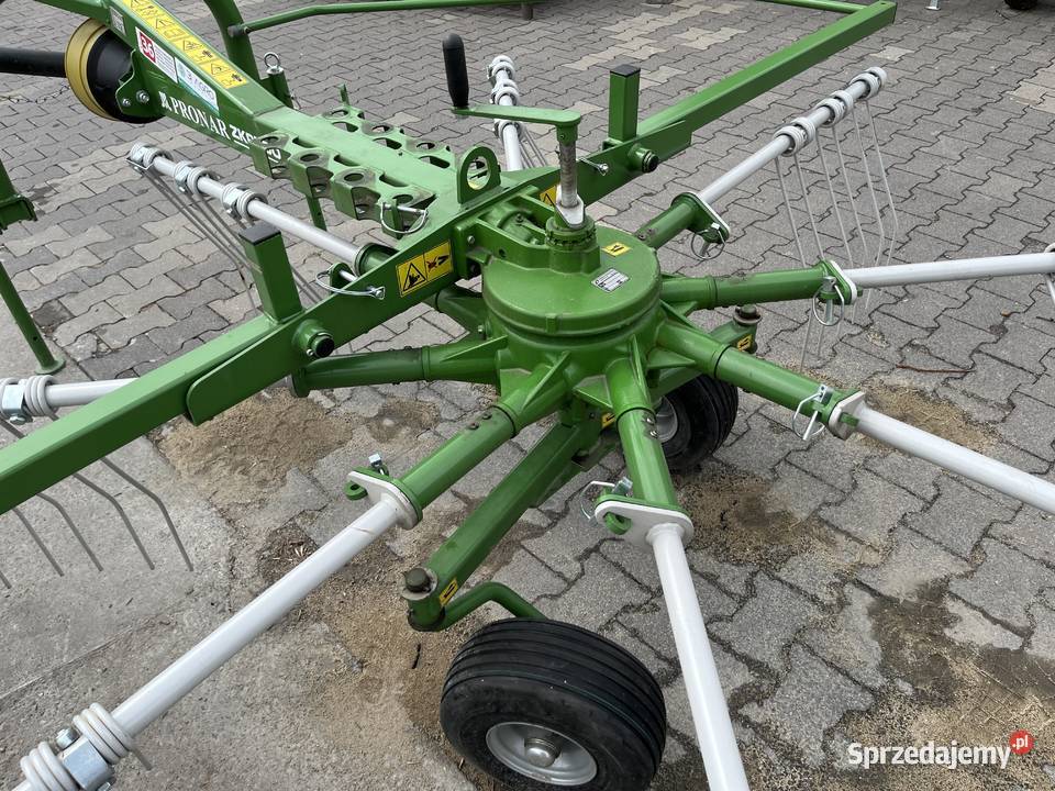 Zgrabiarka karuzelowa 30 m PRONAR Talex Janpol