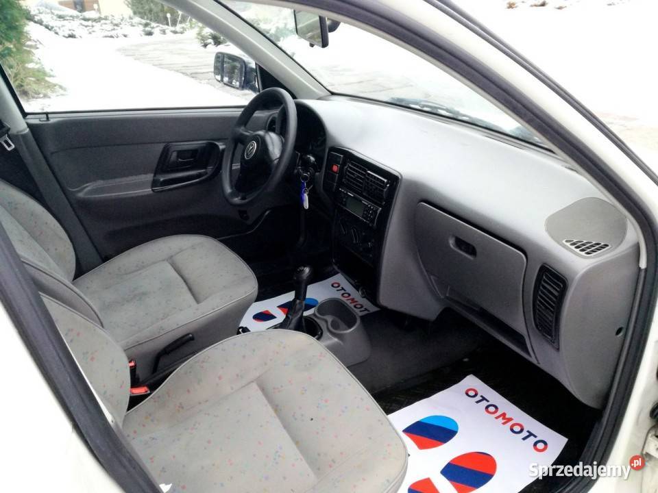 Volkswagen Caddy 19 SDI w kraju 2010