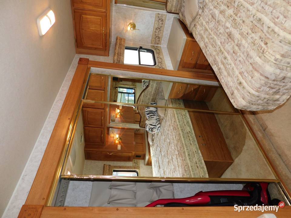 Kamper Freightliner Cruise Air Wrocław