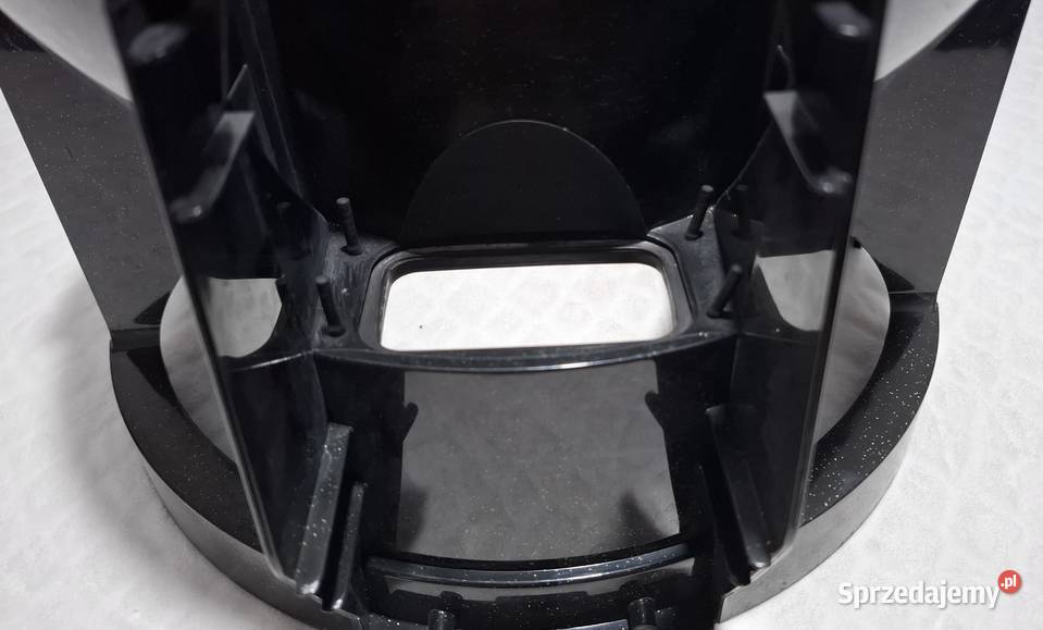 Dolna część obudowy korpusu urządzenia z dwiema